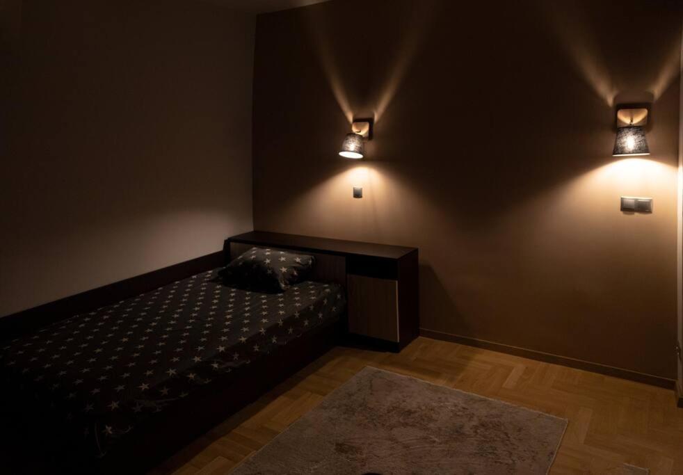 Very Spacious & Modern 3Bed Near Airport & Centre 소피아 외부 사진