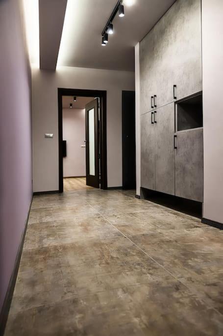 Very Spacious & Modern 3Bed Near Airport & Centre 소피아 외부 사진