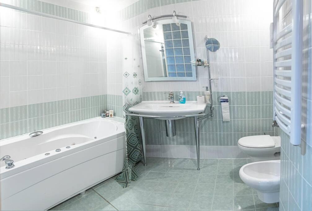 Very Spacious & Modern 3Bed Near Airport & Centre 소피아 외부 사진